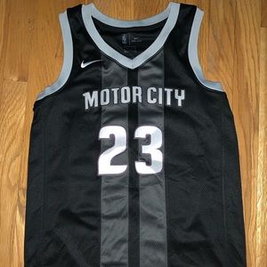 Nike pistons blake griffin jersey